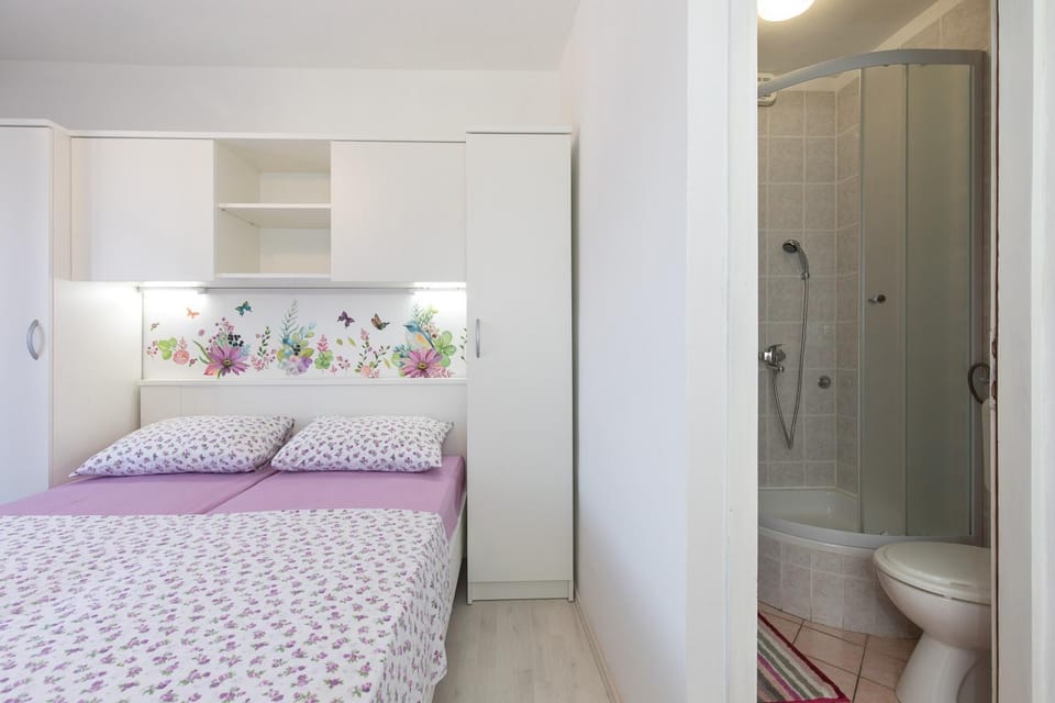 Bathroom, Bedroom