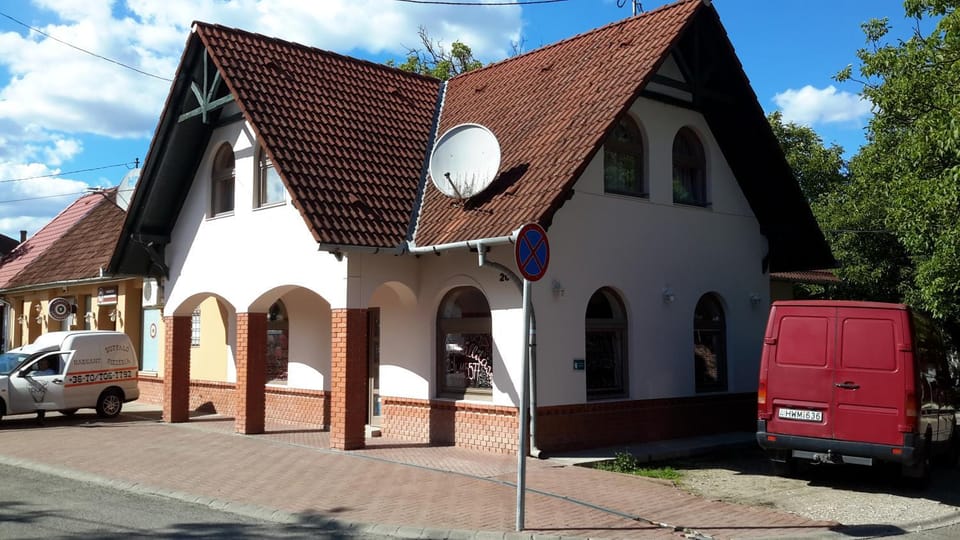 Reitz Vendégház Apartment in Hungary