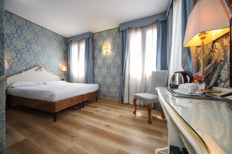 Bed, Decorative detail, Bedroom, Drinks