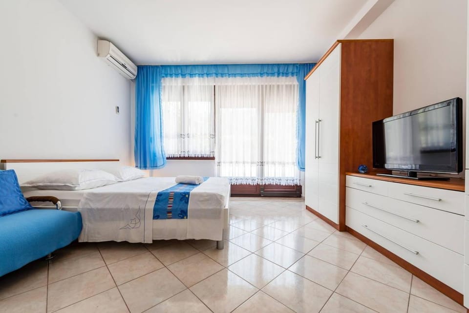 Apartments Silvi Apartment in Podstrana