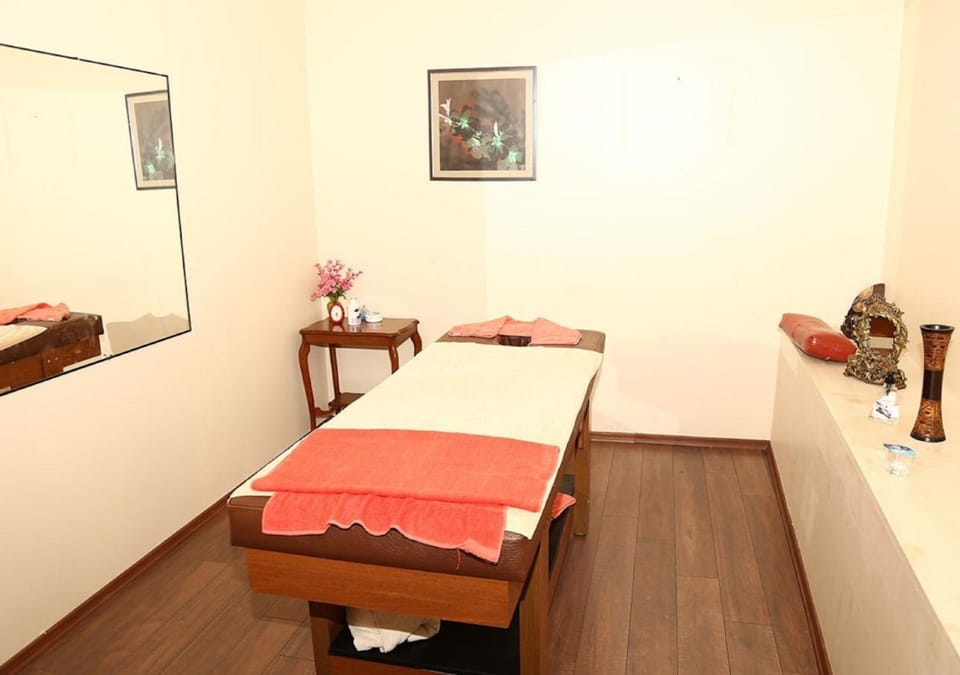 Massage, Massage, Spa and wellness centre/facilities, Spa and wellness centre/facilities