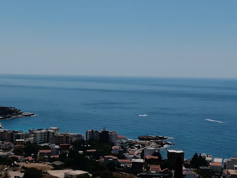 Day, Beach, City view, Sea view