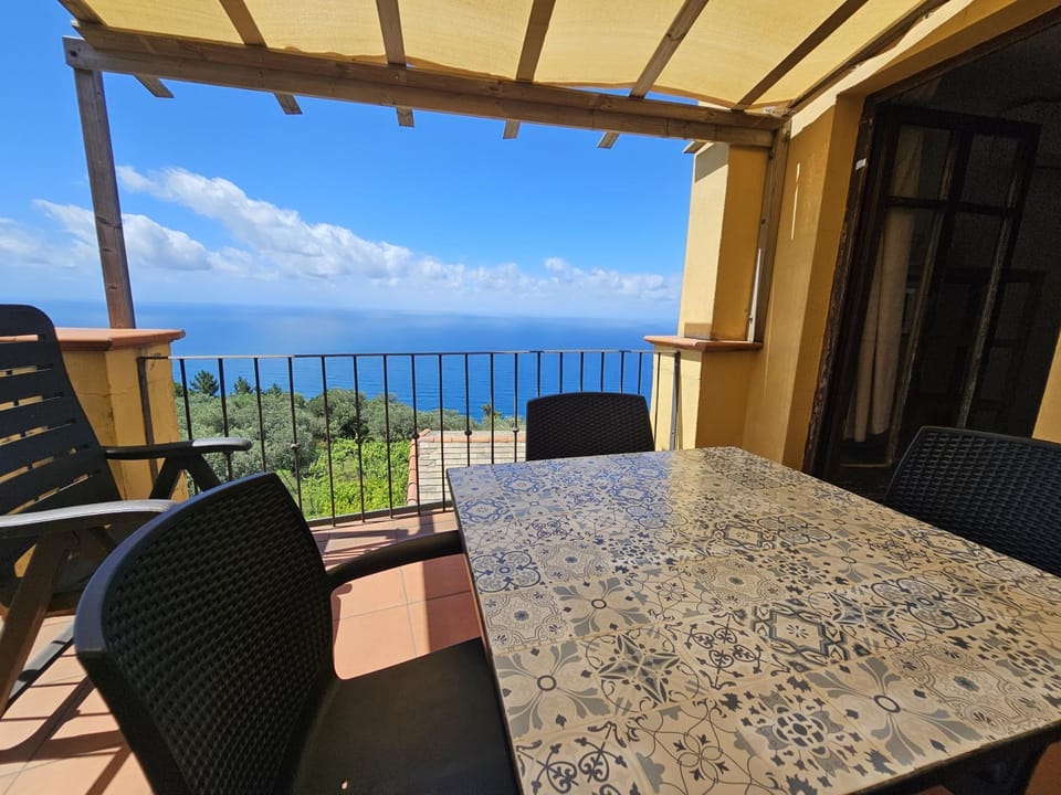 View (from property/room), Balcony/Terrace