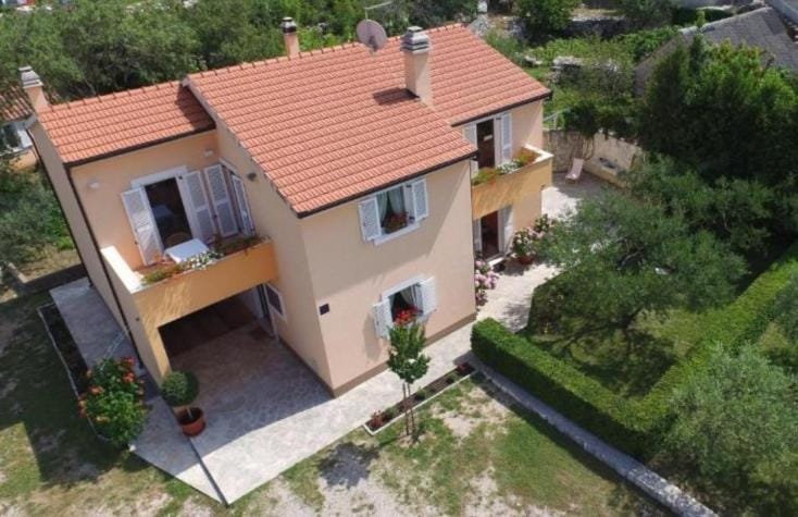 Kvasina Apartments Apartment in Split-Dalmatia County