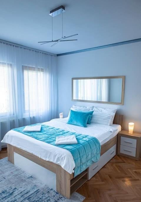 Pearl - 240m2 family house House in Sarajevo