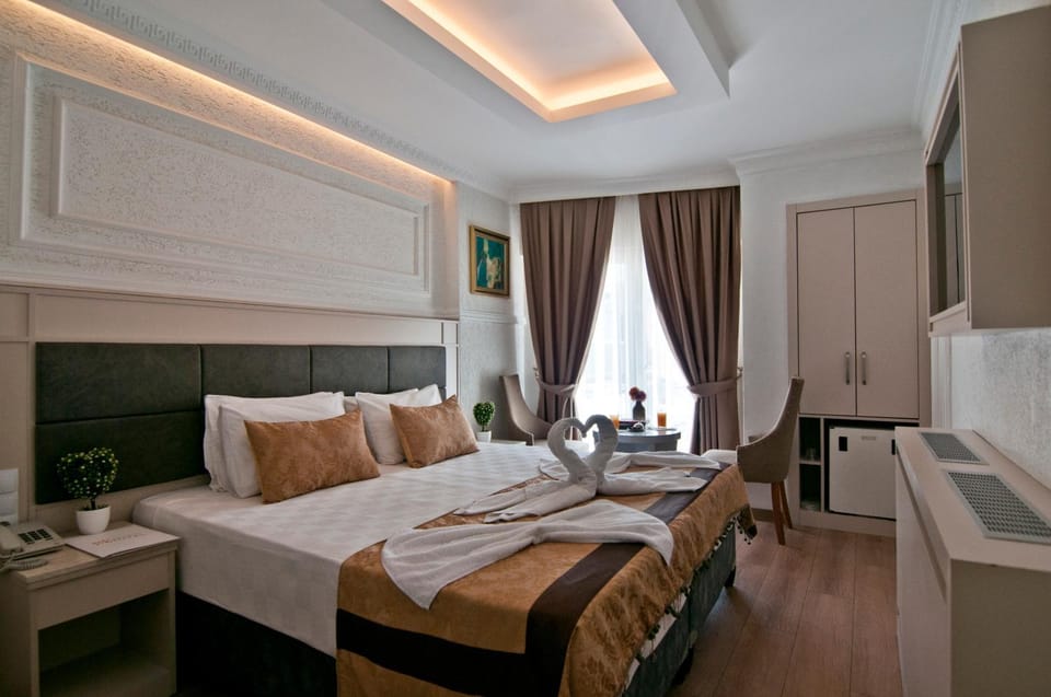 Bed, Photo of the whole room, Bedroom, towels, wardrobe