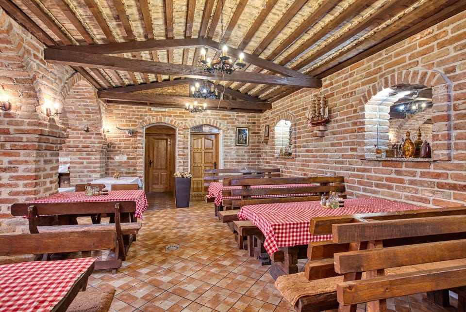 Location, children, Family