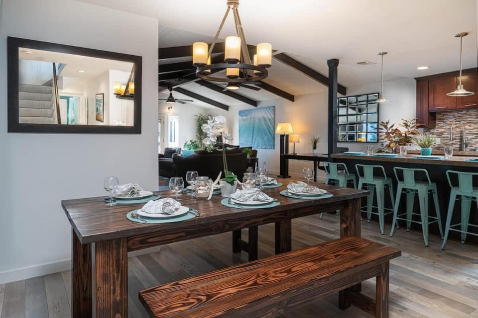 508 Clubhouse House in Balboa Peninsula