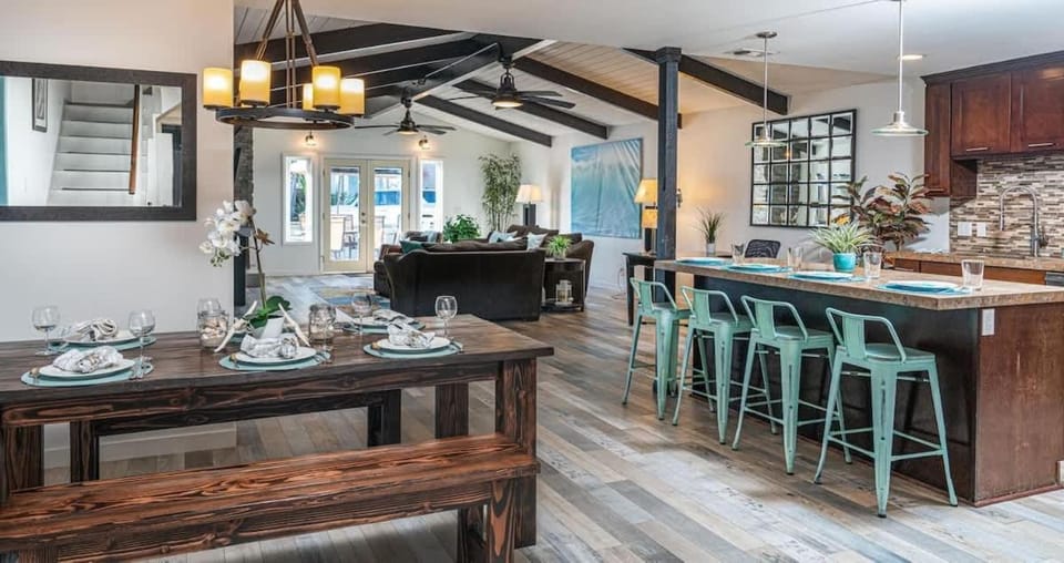 508 Clubhouse House in Balboa Peninsula