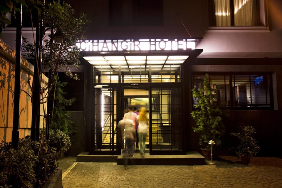 Property building, Facade/entrance, Parking