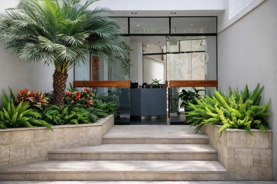 Facade/entrance