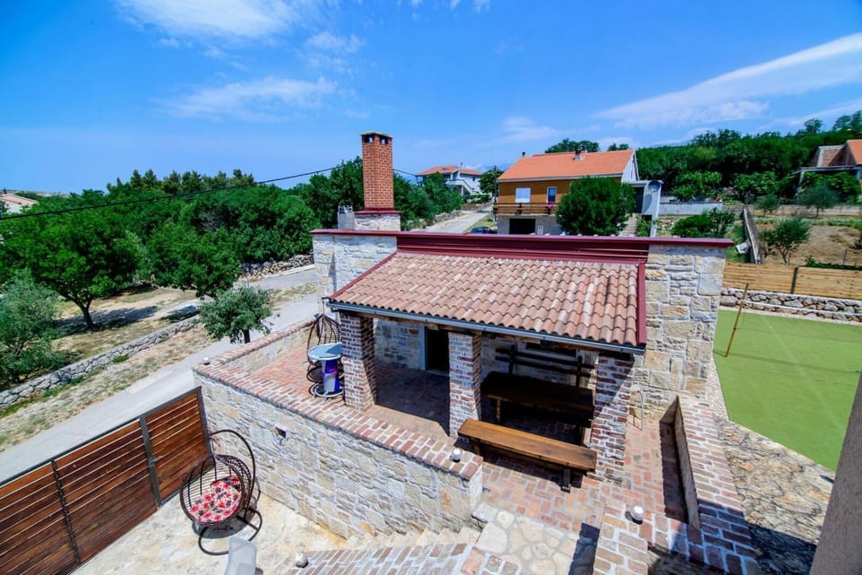 BBQ facilities, Balcony/Terrace