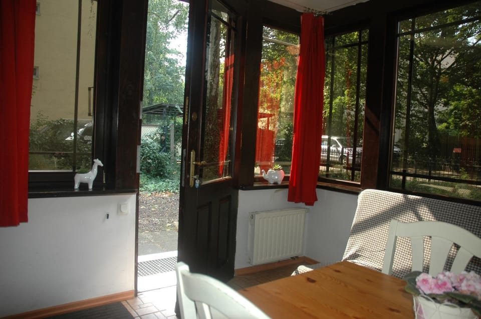 Patio, Seating area