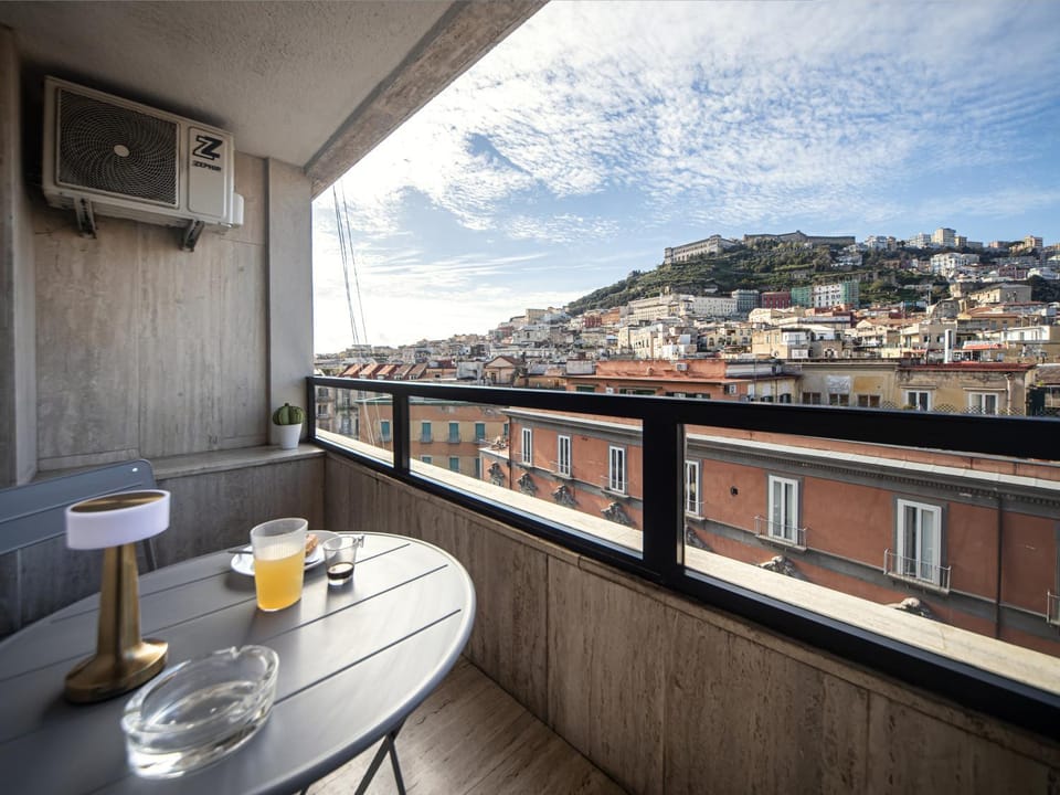 Day, View (from property/room), Balcony/Terrace, City view