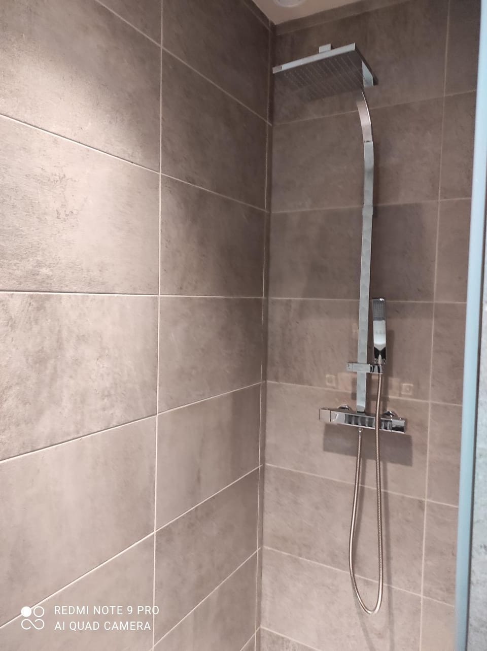 Logis Hôtel de Paris Hotel in Auvergne-Rhône-Alpes