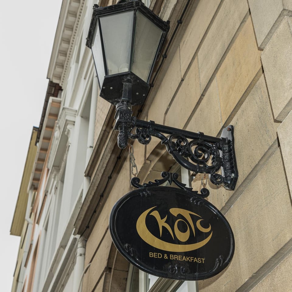 Koto Garden Suites Bed and Breakfast in Antwerp