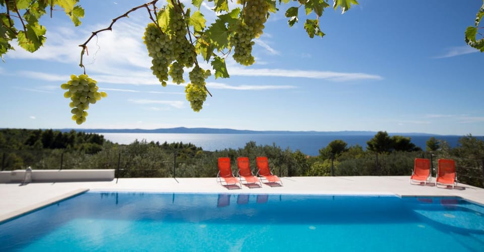 View (from property/room), Sea view, Swimming pool