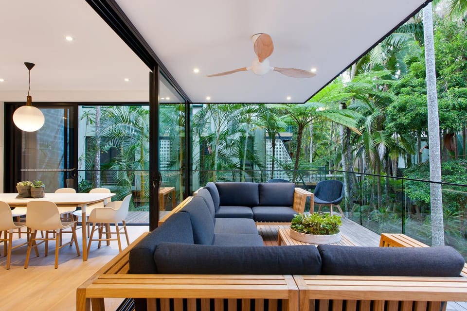 Luxury rainforest retreat, Little Cove House in Noosa Heads