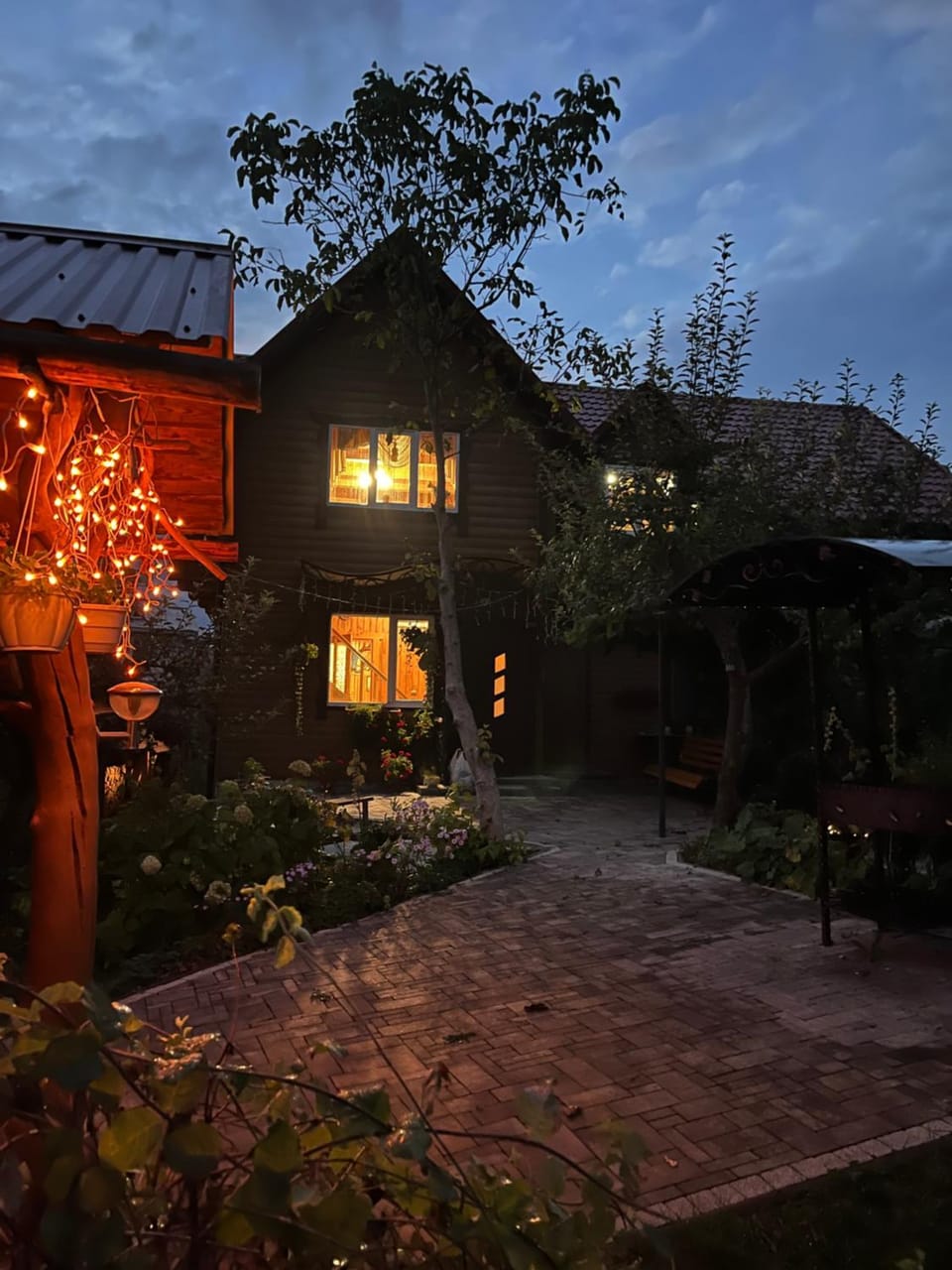 Property building, Night