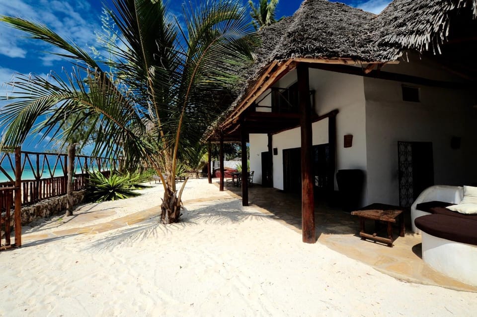 Facade/entrance, Garden view, Sea view