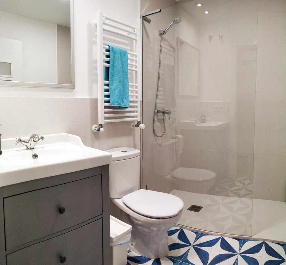 Shower, Bathroom