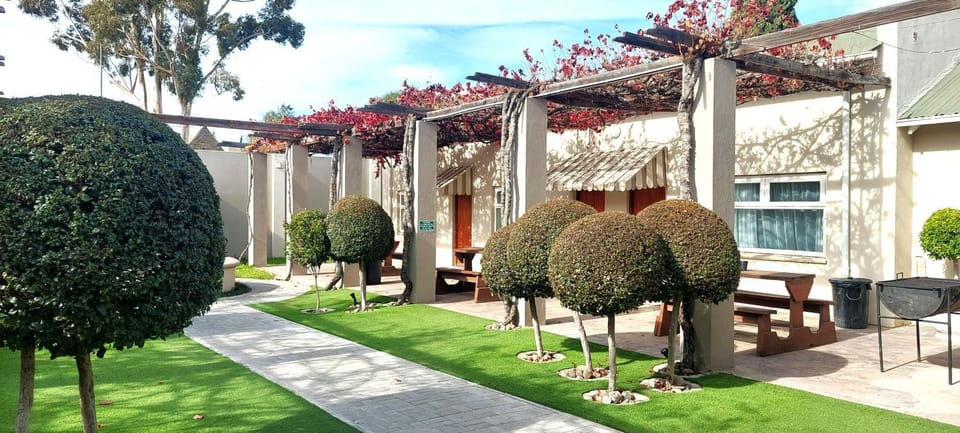 Property building, Garden, Garden view