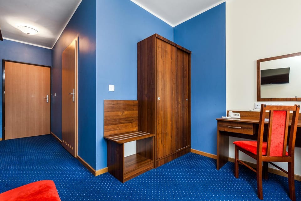 Living room, Seating area, wardrobe