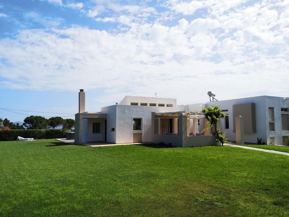 Property building, Day