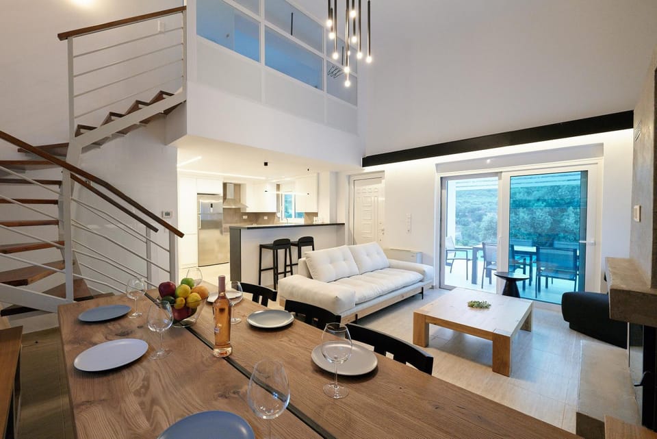 Kitchen or kitchenette, Living room, Food and drinks, Photo of the whole room, Dining area, Food