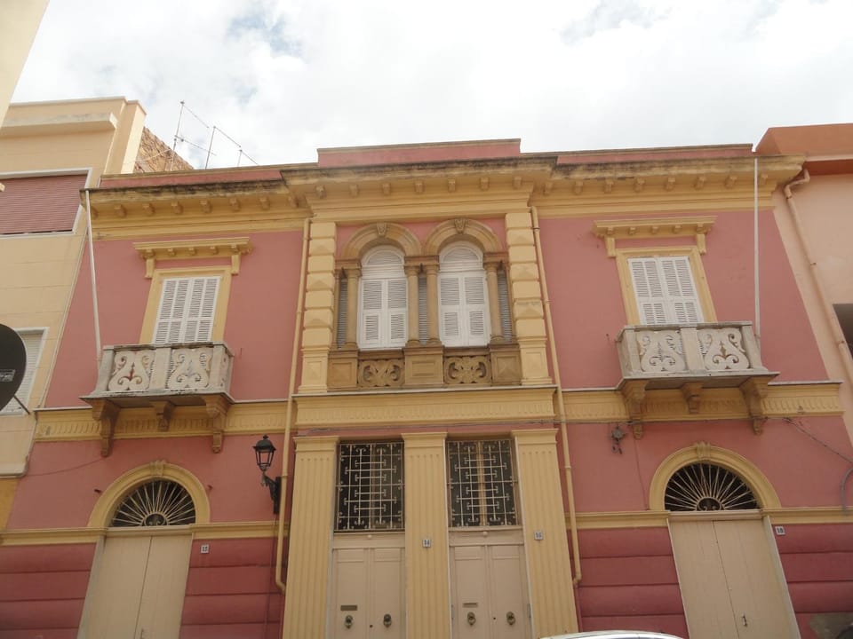Facade/entrance, Landmark view