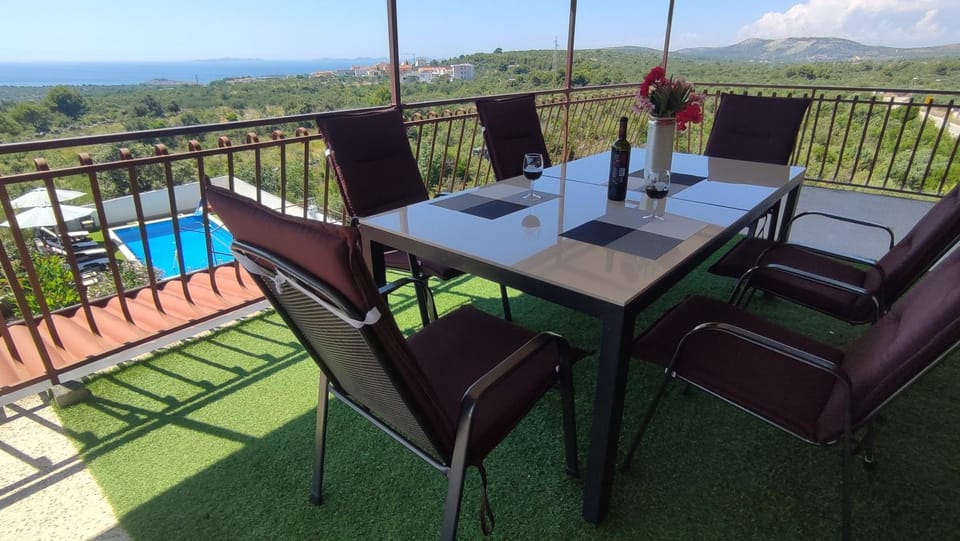 Balcony/Terrace, Balcony/Terrace