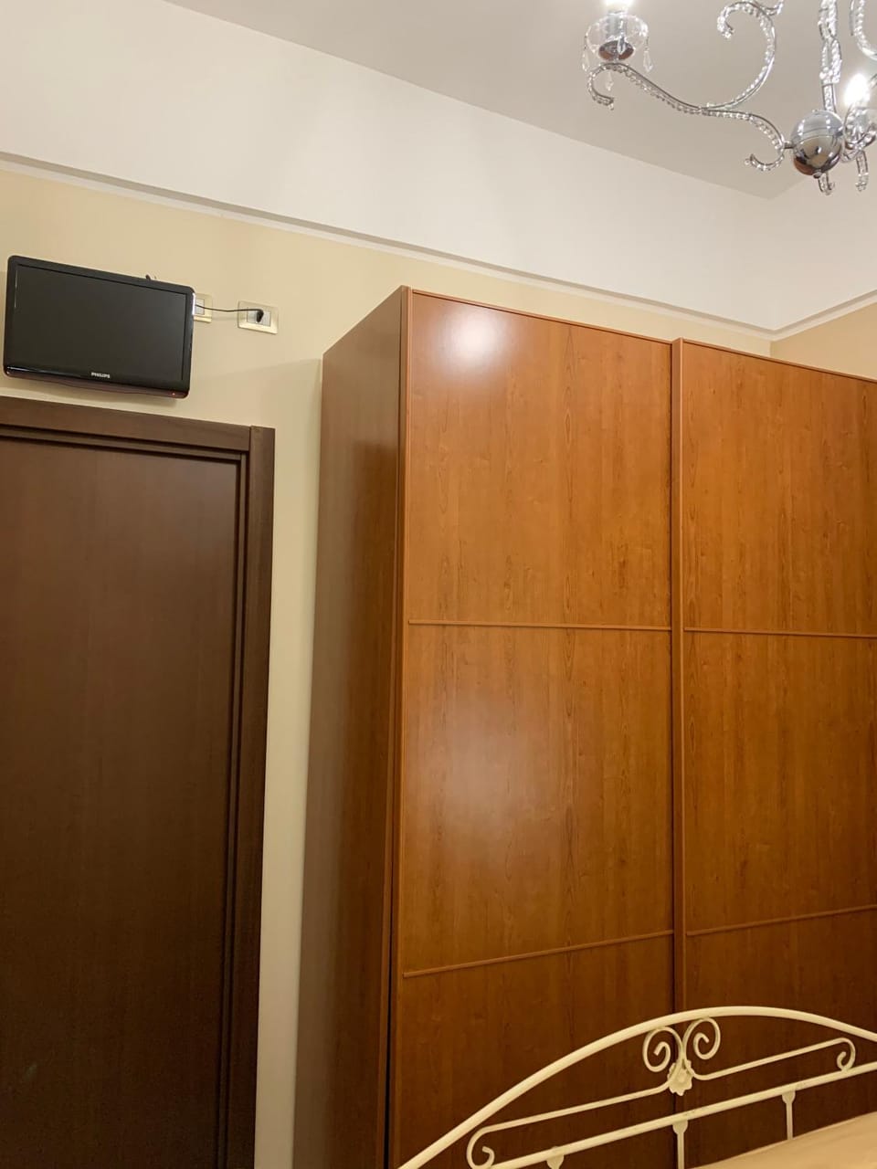 TV and multimedia, wardrobe