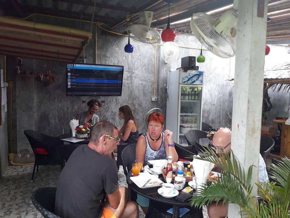 Restaurant/places to eat