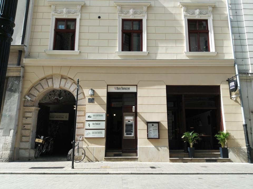 Property building, Facade/entrance