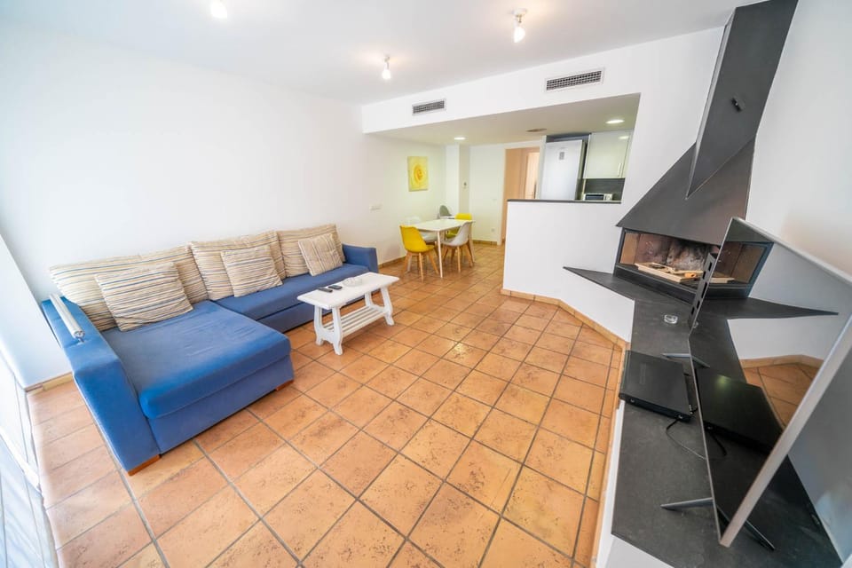 TV and multimedia, Living room, fireplace, air conditioner
