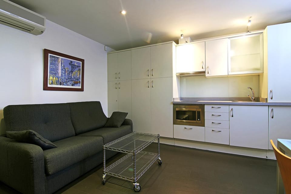 Kitchen or kitchenette, Living room, Decorative detail, Dining area