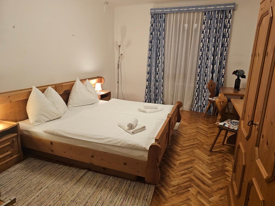 Pension Buchner Bed and Breakfast in Zell am See