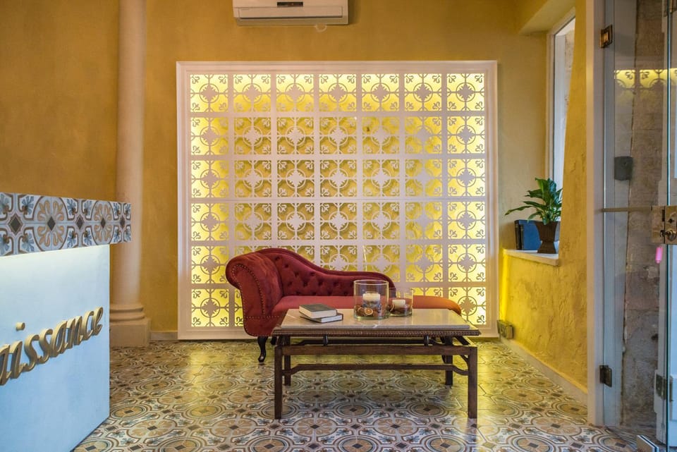 Lobby or reception, Decorative detail, Seating area