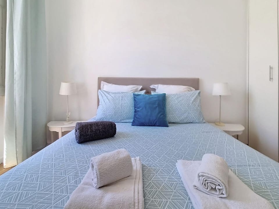 Sapadores · 2 bedrooms apartment Lisbon Boho Chic Apartment in Lisbon