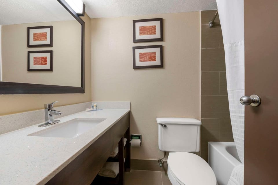 Bathroom, Bedroom