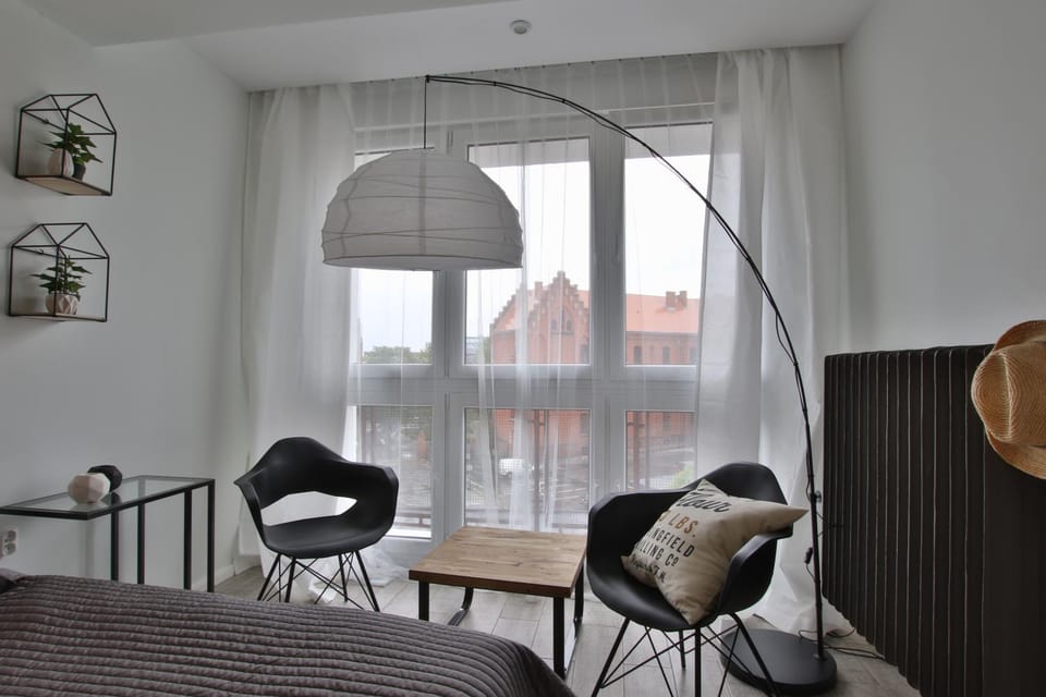Photo of the whole room, Landmark view, Street view