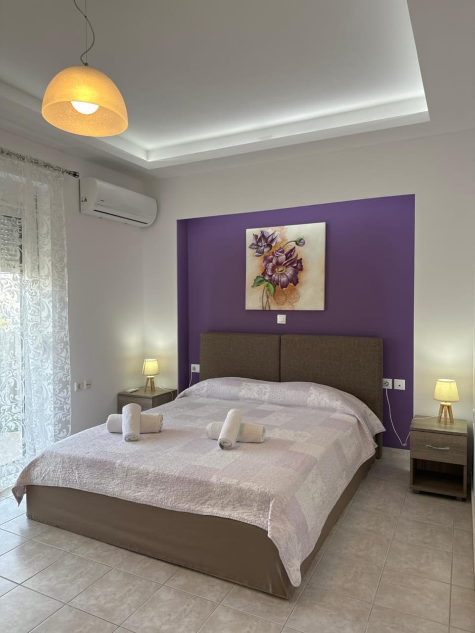Bedroom, air conditioner