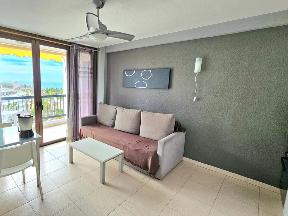 Vina del Mar Playa de LasAmericas, floor8 sea view Apartment in Costa Adeje