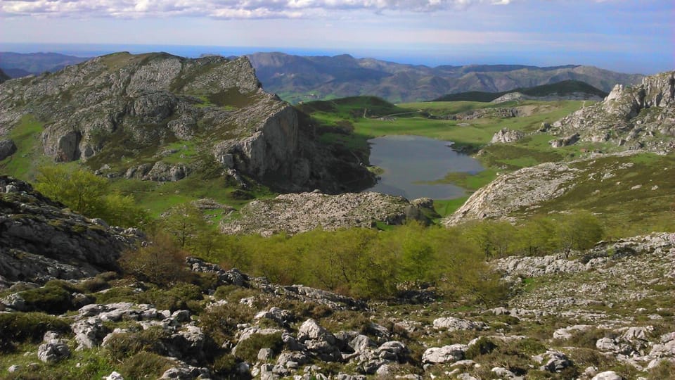 Nearby landmark, Natural landscape
