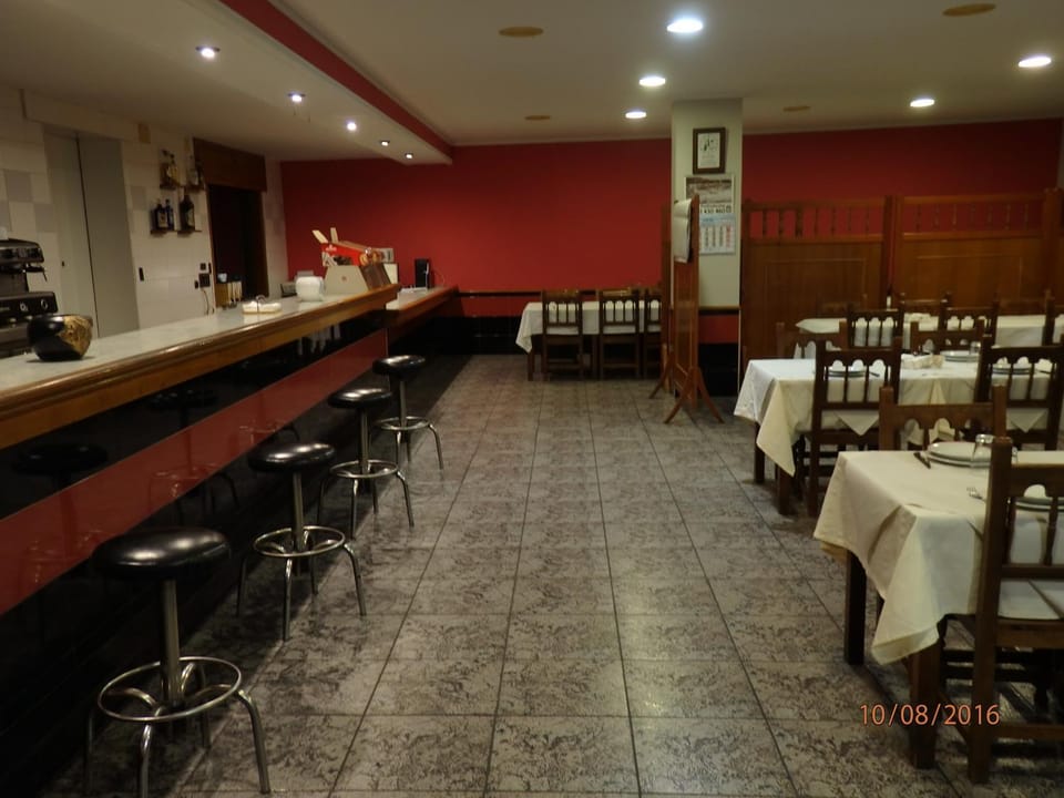 Property building, Restaurant/places to eat, Lounge or bar