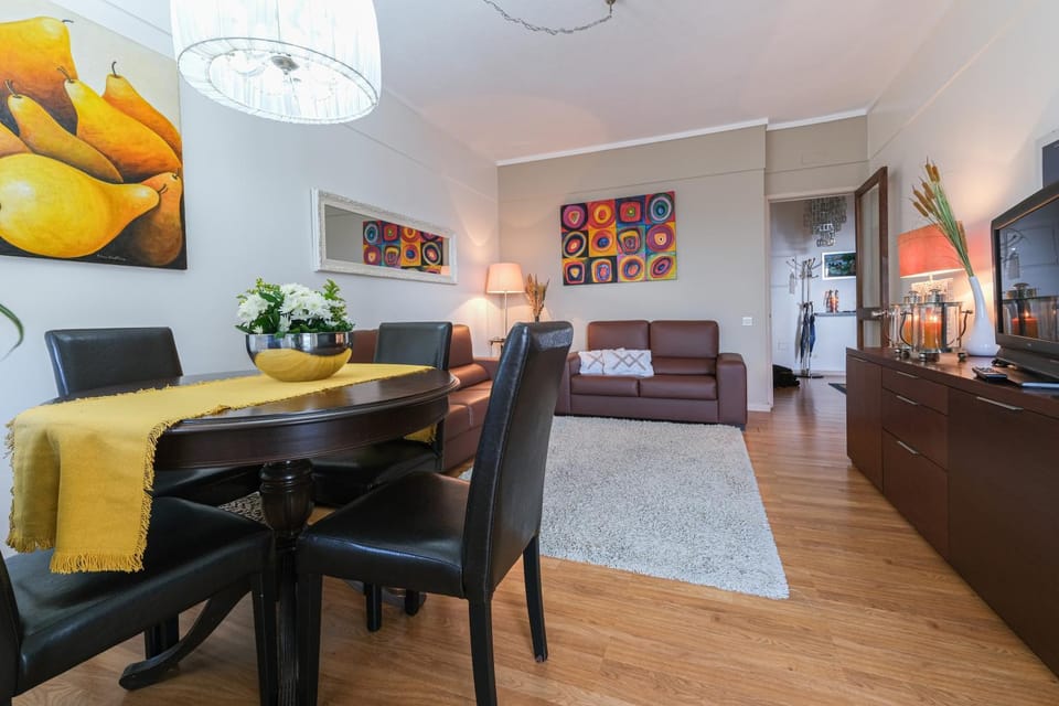 Communal lounge/ TV room, Dining area
