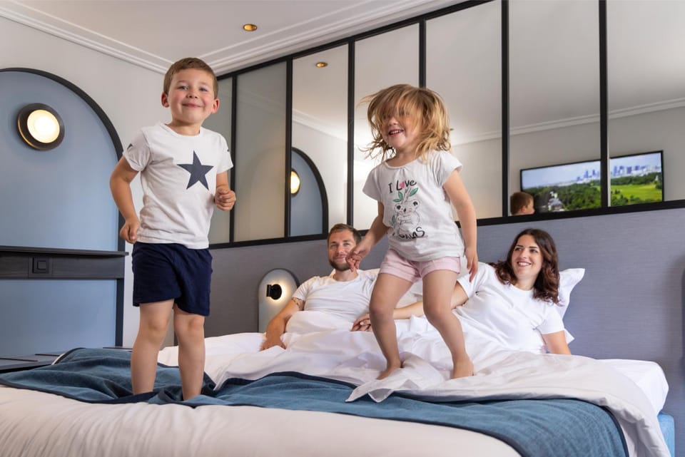 Bed, People, Photo of the whole room, Bedroom, Family