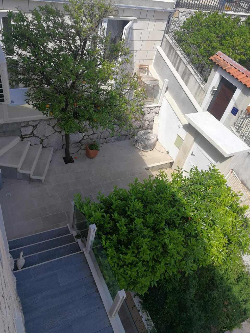 Facade/entrance, Garden view