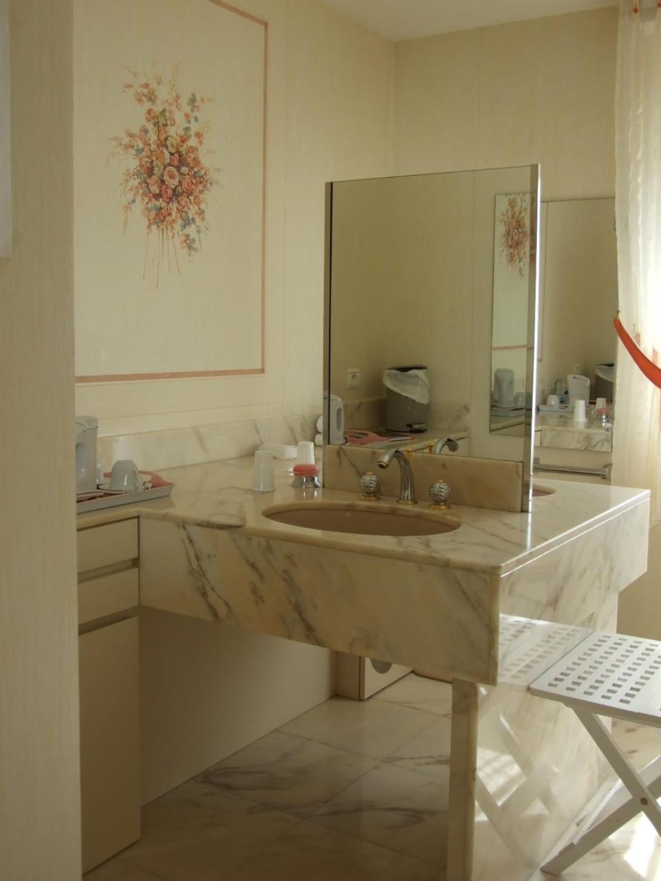 il giardino F Heudier ,E Decourcy ,Tessy sur vire Manche Bed and Breakfast in Normandy