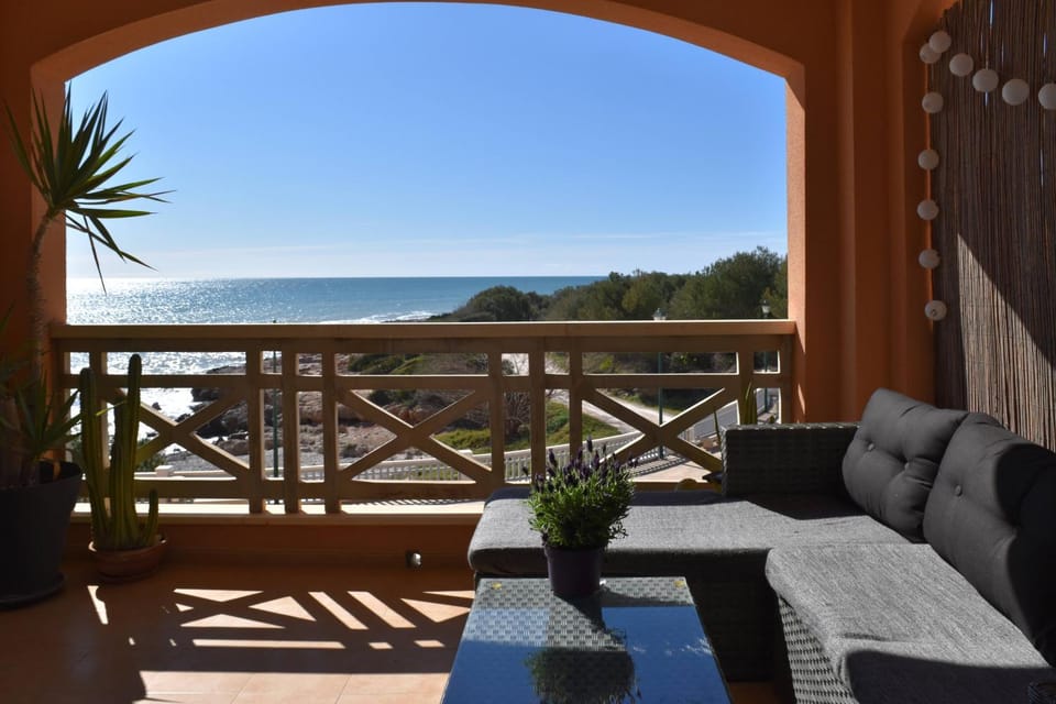 View (from property/room), Balcony/Terrace, Sea view